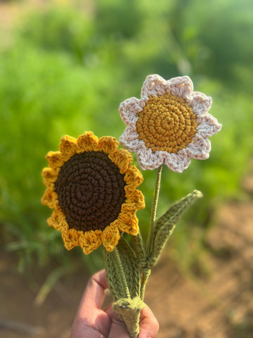 Ziddi Prints- Fresh Vibes- Handmade set of Daisy and Sunflower